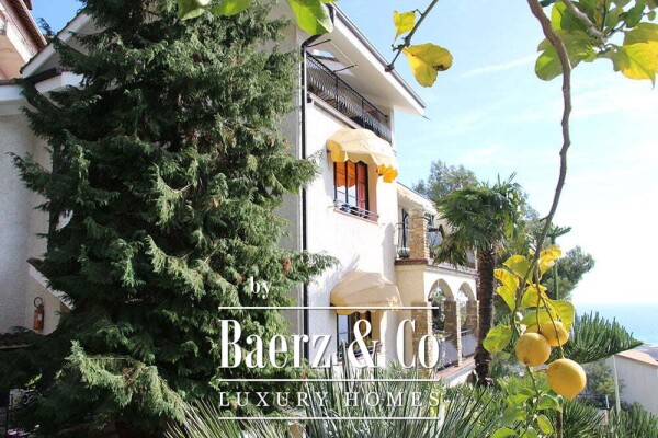 photo 6 Villa for sale 233 m²