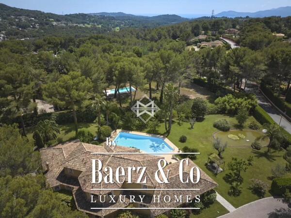 photo 3 Magnificent property - Private domain