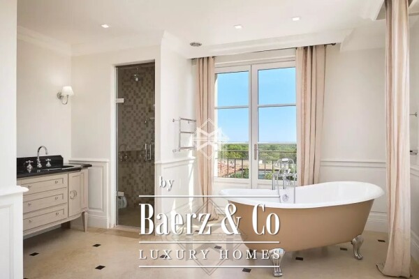 photo 16 Magnificent country house in sought after area