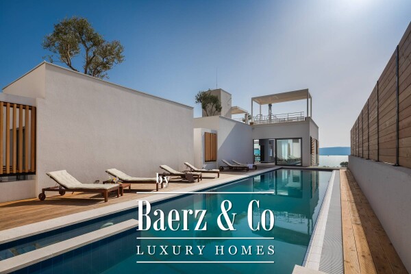 photo 2 Luxury villa with a breathtaking view near Omiš