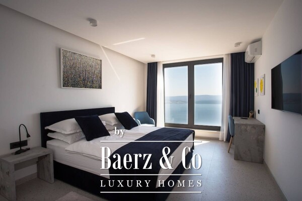 photo 9 Omis, luxury villa with pool and panoramic view