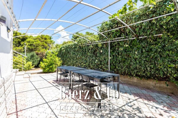 photo 8 Čiovo, Okrug Donji, apartment villa with pool