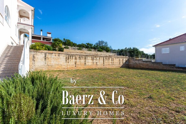 photo 6 Surroundings of Trogir - apartment house with building plot