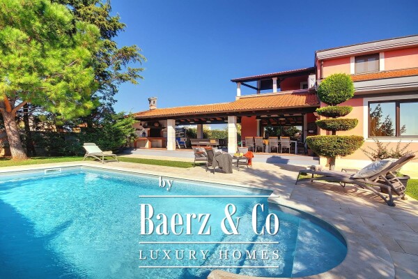 photo 4 Pula, Veli Vrh - beautiful luxurious and modern house 347 m2 with a pool of 27 m2