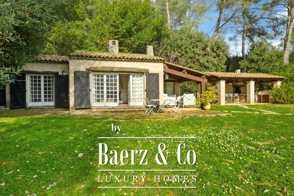 photo 7 Stunning bastide with swimming pool and tennis court