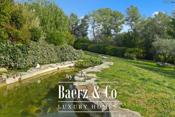 photo 12 Stunning bastide with swimming pool and tennis court