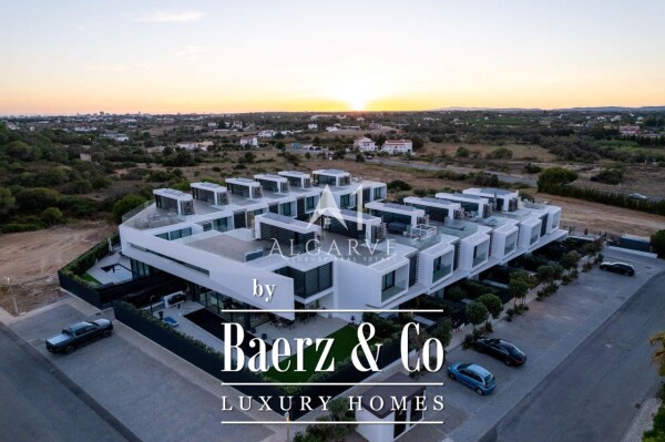 photo 1 ALMANCIL ARCHITECTURAL GEM - LUXURIOUS 3-BEDROOM TOWNHOUSE