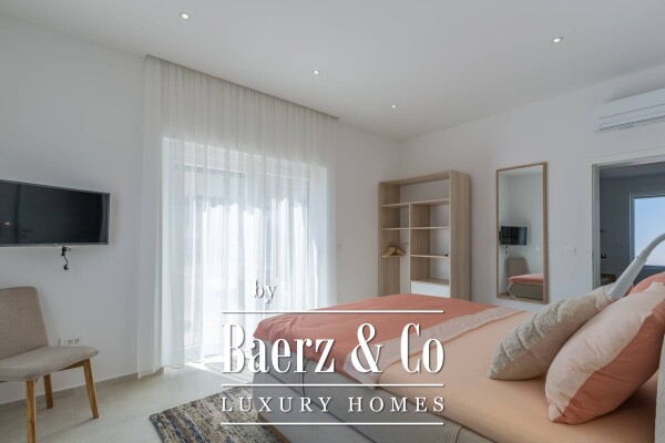 photo 11 Poreč, an impressive villa with a swimming pool in a quiet place