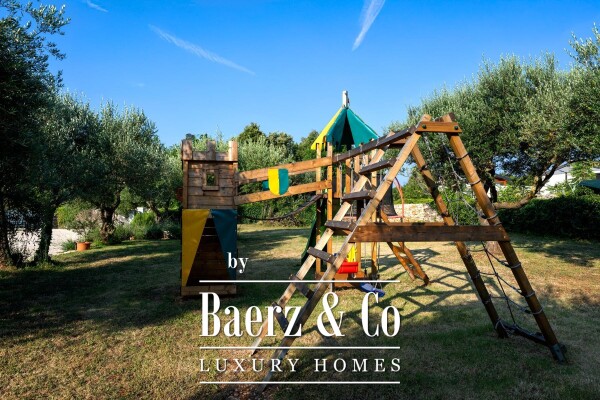 photo 12 Istria, Rakalj, modern villa with a large outdoor heated pool and a large garden