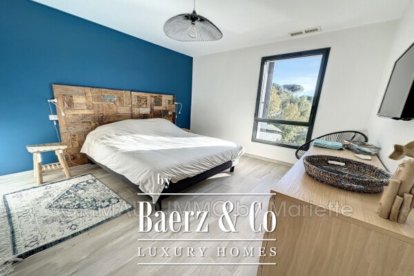 photo 12 Modern Villa with High-End Features in a Quiet Setting, on 2