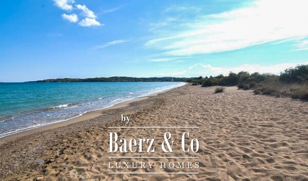 photo 16 Villa Aerial