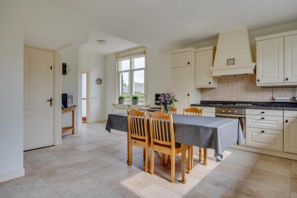 photo 11 Nieuw-Loosdrechtsedijk 77