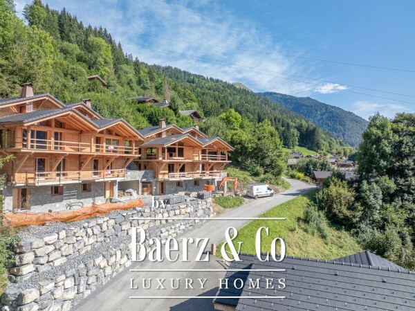 photo 3 CHALET 5 BEDROOM WITH ENSUITE - STUNNING VIEWS ON THE MOUNTAIN - LES CHALETS DU SOLEIL