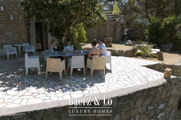 photo 86 Villa for sale 166 m²