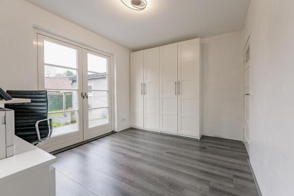 photo 28 Nieuw-Loosdrechtsedijk 60