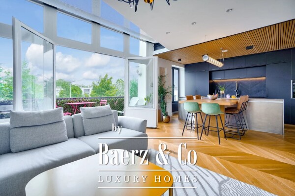 photo 8 Top Floor Duplex with Stunning Views of Île Seguin