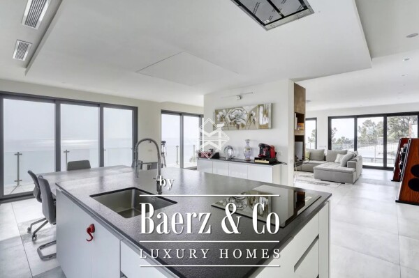 photo 7 Contemporary villa with panoramic sea view