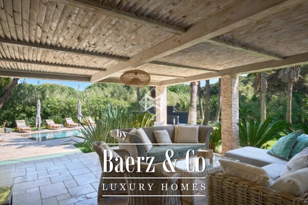 photo 6 Contemporary villa within walking distance of Pampelonne beach