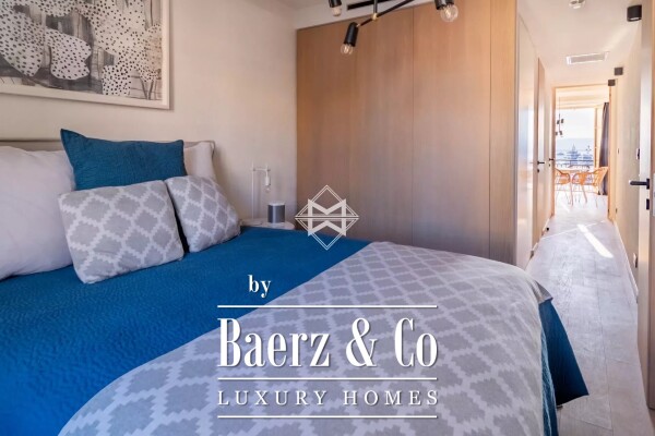 photo 4 On the port of Saint-Tropez