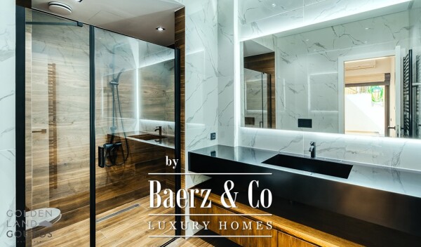 photo 12 Modern House in Voula