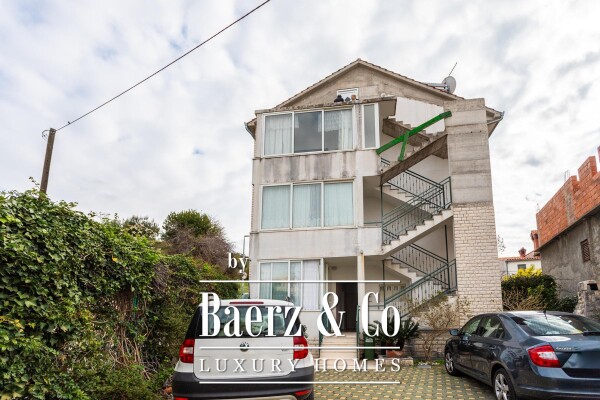 photo 23 Podstrana, house with four  apartments, 340m2