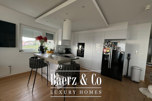 photo 4 Split, Žnjan, Morska Vila - Three-bedroom apartment of 98m2 with sea view