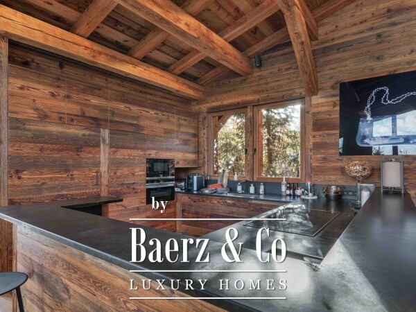 photo 5 Exceptional Chalet - Six Bedrooms - Panoramic Views and Close to the Village Centre