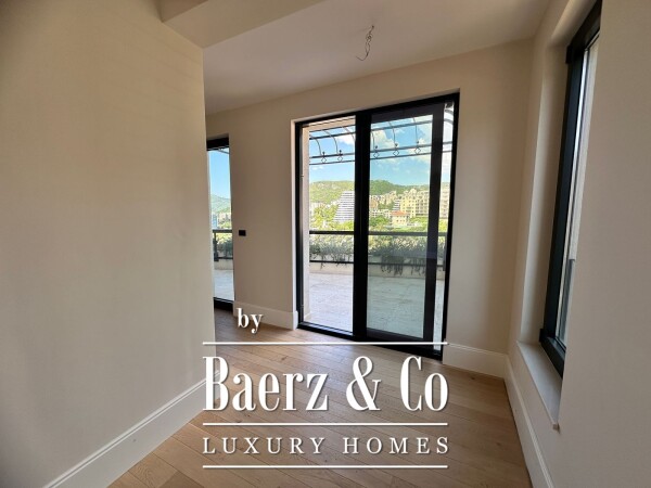 photo 9 Spacious Apartment in Budva next to the Beach