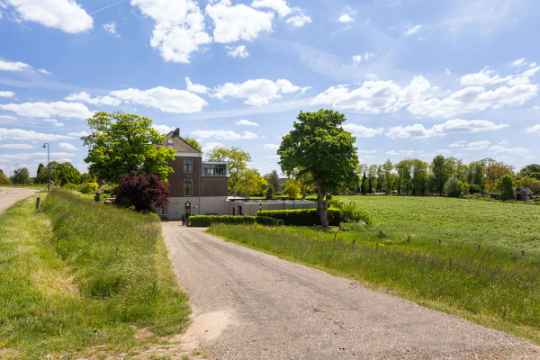 photo 77 Rijndijk 28