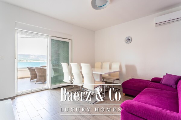 photo 25 Čiovo, Arbanija, apartment house with swimming pool, 1st row to the sea