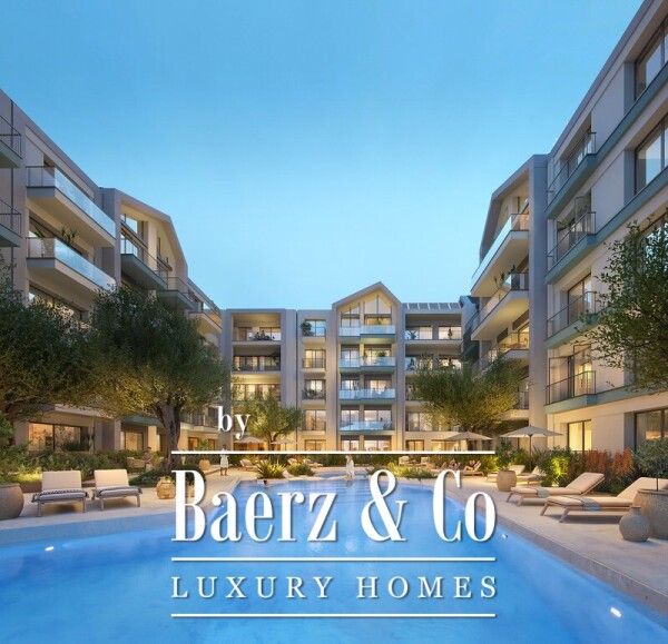 photo 2 Luxurious Apartment with a Sea View in a New Project in Tivat