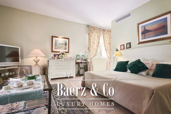 photo 8 Saint-Tropez, property in a very prestigious district