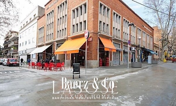 photo 42 Barcelona, Les Tres Torres