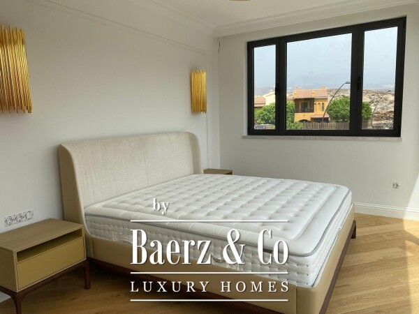 photo 14 Robust corner plot chalet in Tenerife south