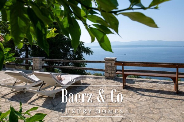 photo 17 Brač, Murvica, stone house with five residential units and sea view