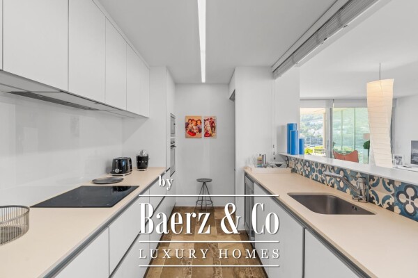 photo 6 Modern Penthouse with Private Pool by the Sea