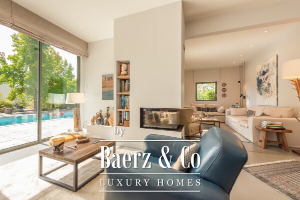 photo 16 Exceptional architect-designed villa for sale in Saint-Raphaël - 183 m² with swimming pool and terrace,