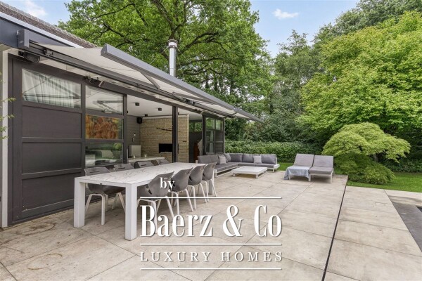 photo 44 Unieke villa op AAA locatie in hartje Vriesdonk met praktijk/bureelruimte!