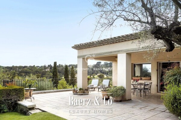 photo 6 Beautiful provençal villa with Seaview