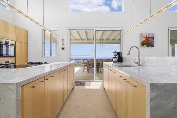 photo 8 Crown West 239