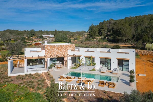 photo 3 Beautiful luxury home in Santa Gertrudis, Santa Gertrudis