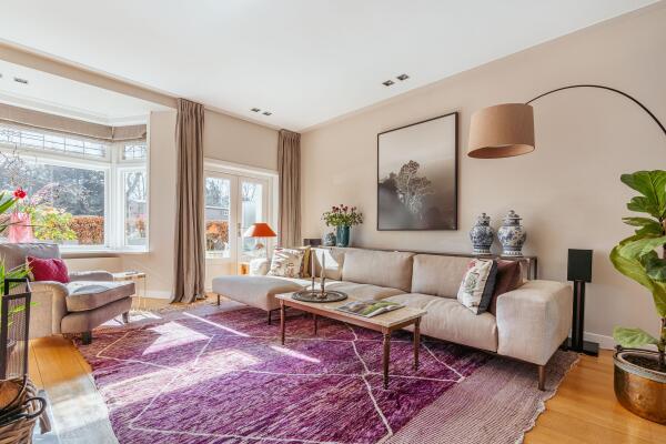 photo 1 Diepenbrockstraat 18