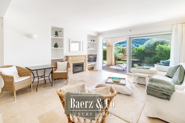 photo 1 Apartment with private garden in an exclusive Port d'Andratx complex