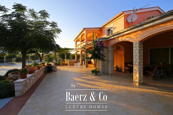 photo 14 Zadar, Vir, detached house, beautiful garden, possibility of a restaurant on the ground floor